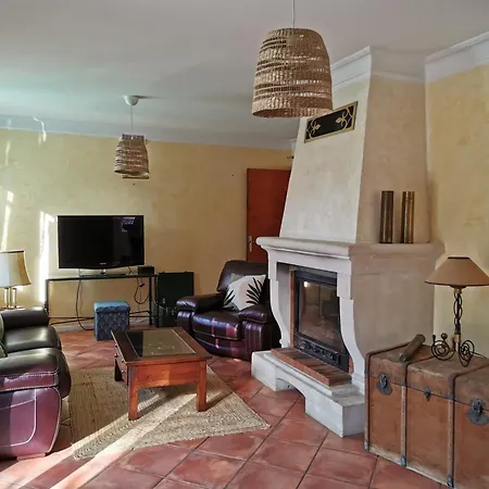 La Garrigue - Maison Avec Piscine 20min D'avignon Ferienhaus
