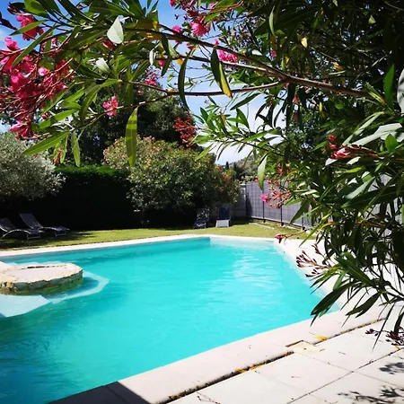 Ferienhaus La Garrigue - Maison Avec Piscine 20min D'avignon Saint-Victor-la-Coste